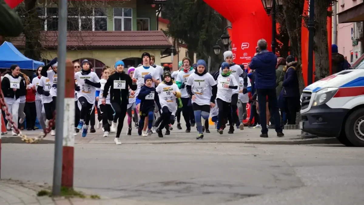 Prawie 150 biegaczy zapisanych na bieg „Tropem Wilczym” w Lesku. Którędy pobiegną uczestnicy? - Zdjęcie główne