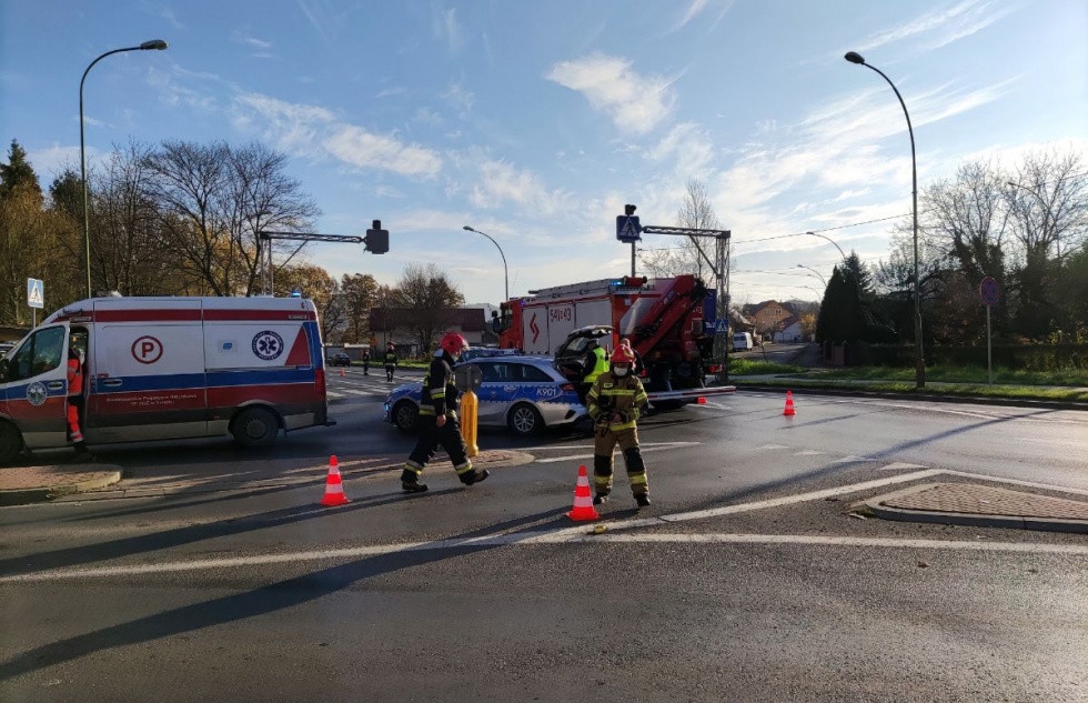 Potrącenie pieszej na pasach [FOTO+VIDEO] - Zdjęcie główne