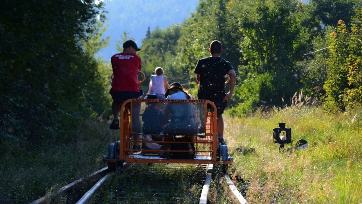 Bieszczadzkie Drezyny Rowerowe otrzymały prestiżowe wyróżnienie „Teraz Polska” [ZDJĘCIA] - Zdjęcie główne