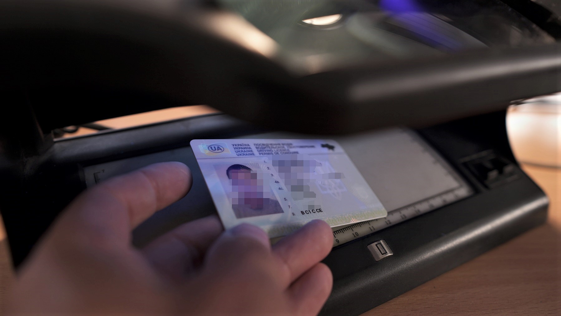 Ukraiński "zawodowy" kierowca z fałszywym prawem jazdy - Zdjęcie główne