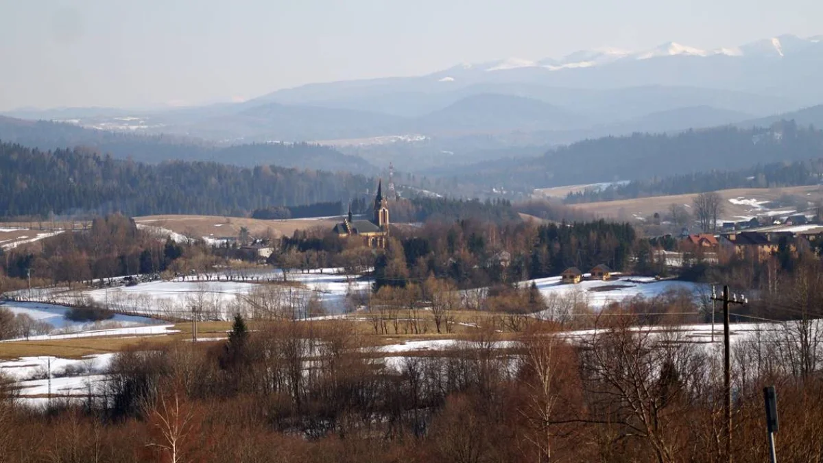 W Bieszczadach coraz mniej śniegu. Na szlakach jest mokro, miejscami występuje oblodzenie - Zdjęcie główne