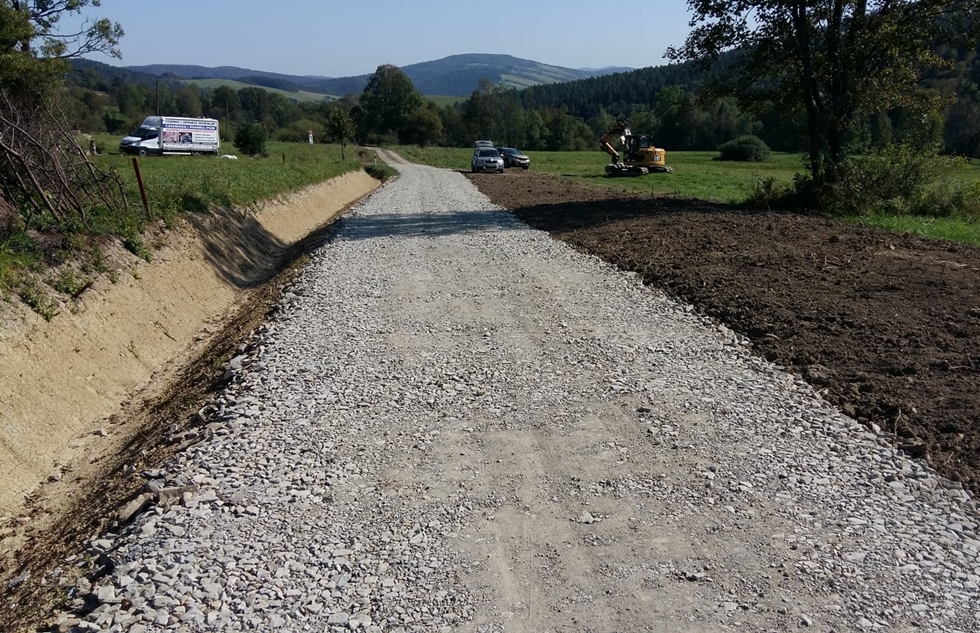 Gmina Komańcza: Zmodernizowano drogi dojazdowe do gruntów rolnych - Zdjęcie główne
