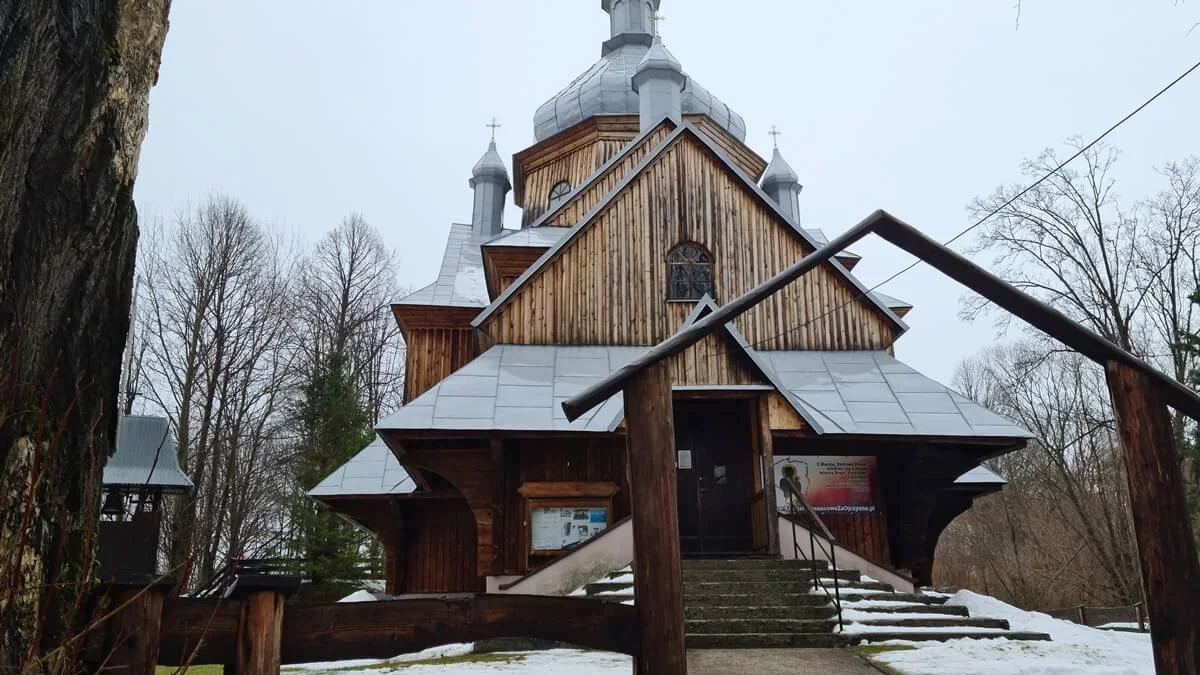 Wróżenie z węgla, uroczysta kolacja czy święcenie wody. Najbardziej znane noworoczne zwyczaje Bojków - Zdjęcie główne