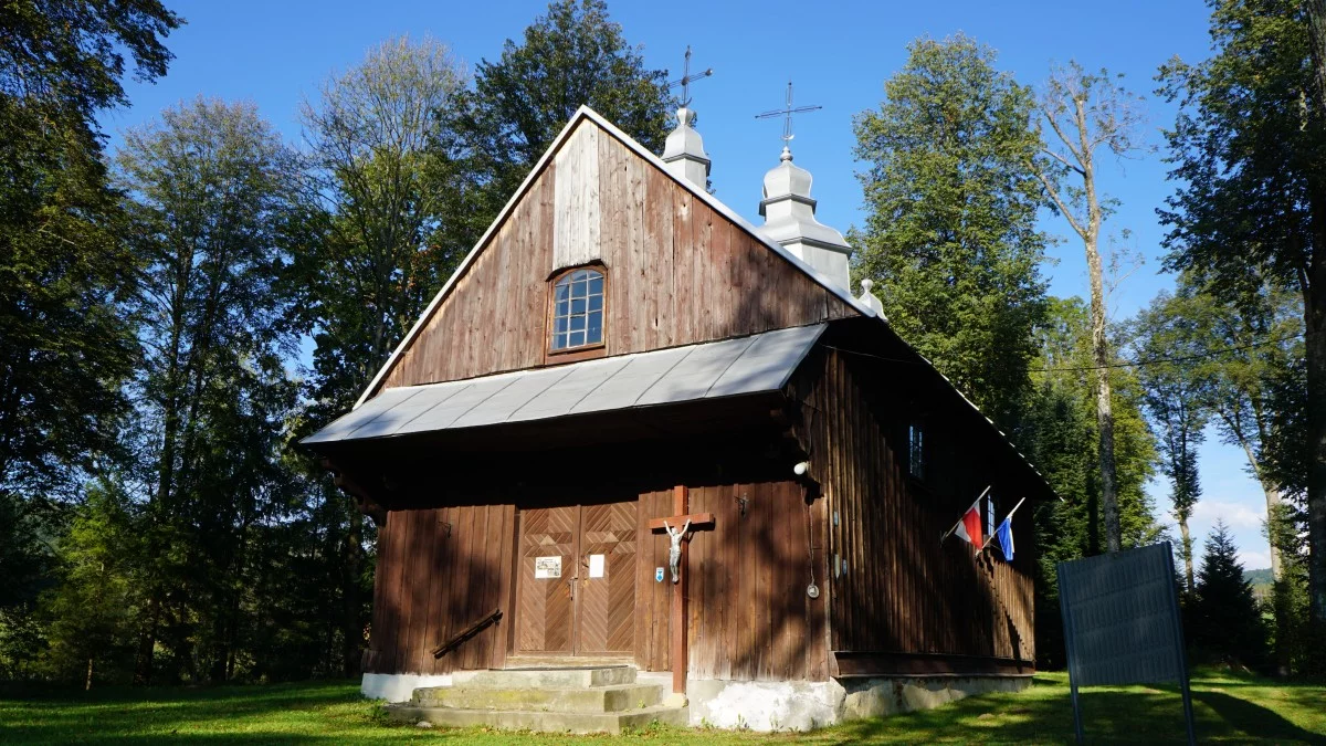 Najstarsza cerkiew w Bieszczadach. Ten drewniany obiekt sakralny liczy już ponad 230 lat [ZDJĘCIA, WIDEO] - Zdjęcie główne