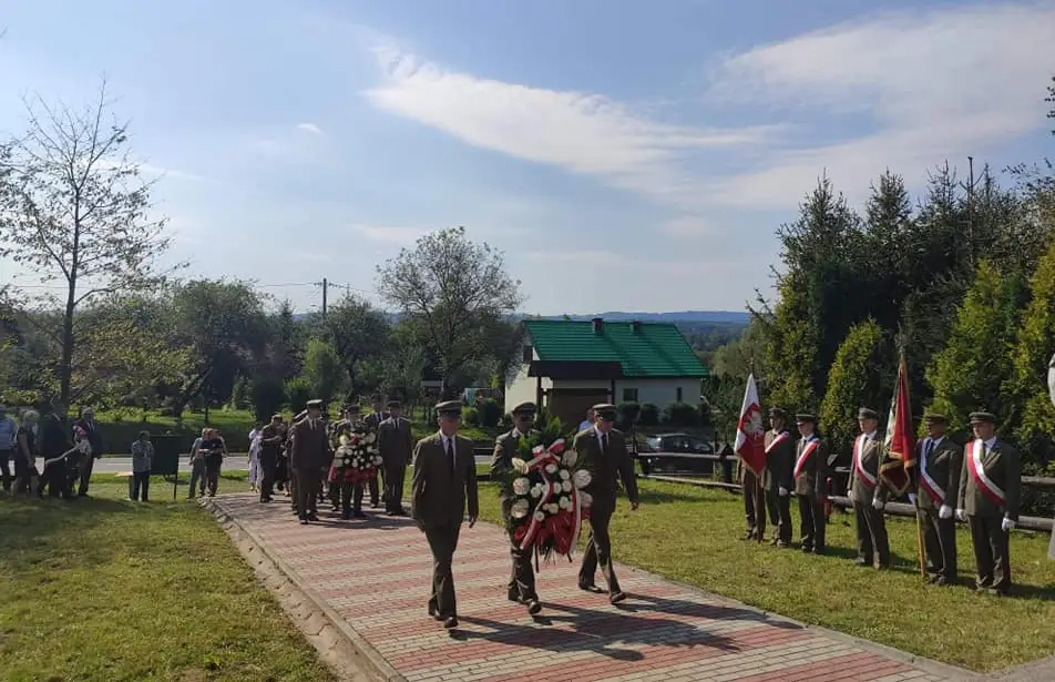 Obchody 81 rocznicy bohaterskiej śmierci polskich żołnierzy - Zdjęcie główne