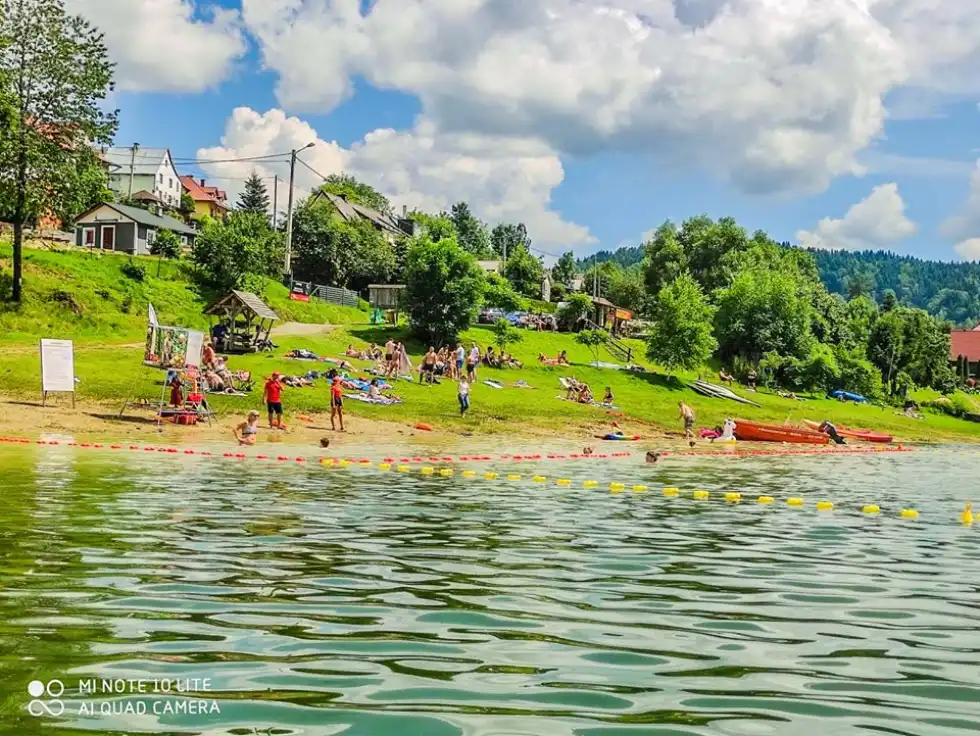 Zielona Plaża w Zawozie - Zdjęcie główne