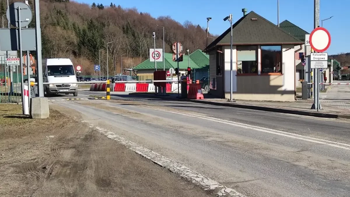 Bieszczadzcy pogranicznicy zahamowali próbę przestępstwa na granicy w Krościenku - Zdjęcie główne